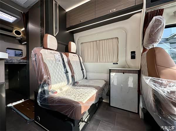 瑞弗启界R900四驱：越野与旅居的完美融合(图8)