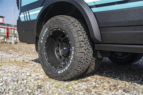 瑞弗启界R900四驱：越野与旅居的完美融合(图3)