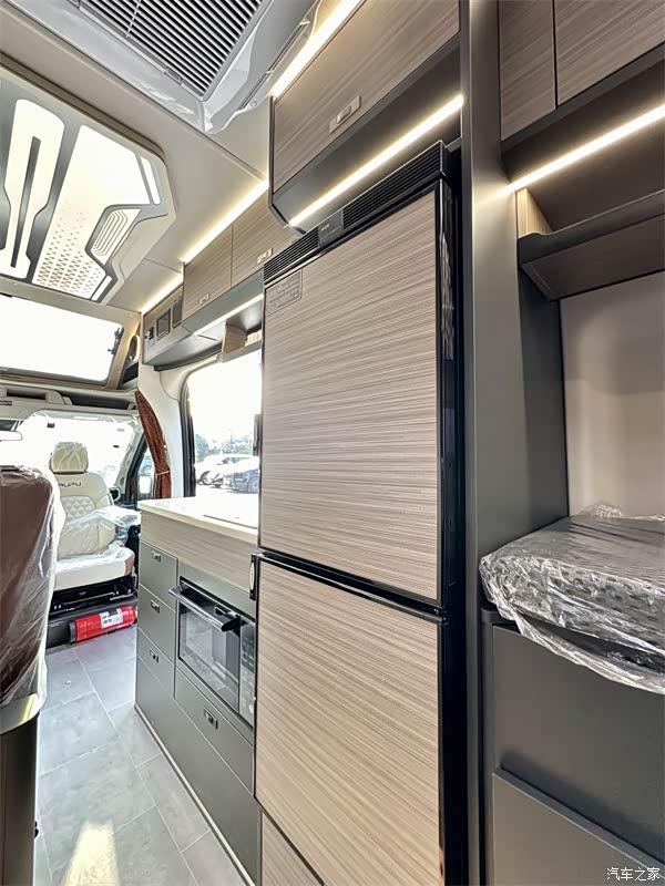 瑞弗启界R900四驱：越野与旅居的完美融合(图12)