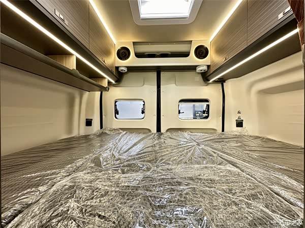 瑞弗启界R900四驱：越野与旅居的完美融合(图13)