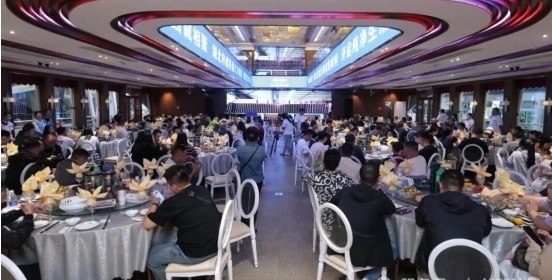 仁创武汉整装展助力及祝贺江城聚势 纯净启航 水性科天无毒环保中国行武汉站圆满收官！(图2)