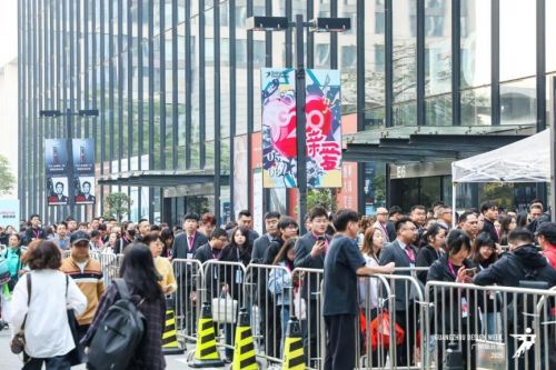 德科康集团 ×2025 广州设计周圆满谢幕！德科康醇板新品花色以自然肌理与先锋设计勾勒家居板材饰面新潮流。