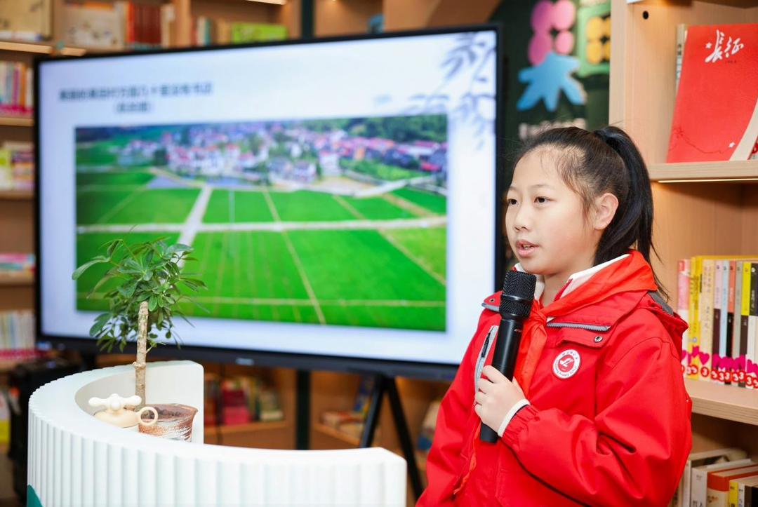 梦想照进乡村！小小书屋让乡野满是书香(图3)
