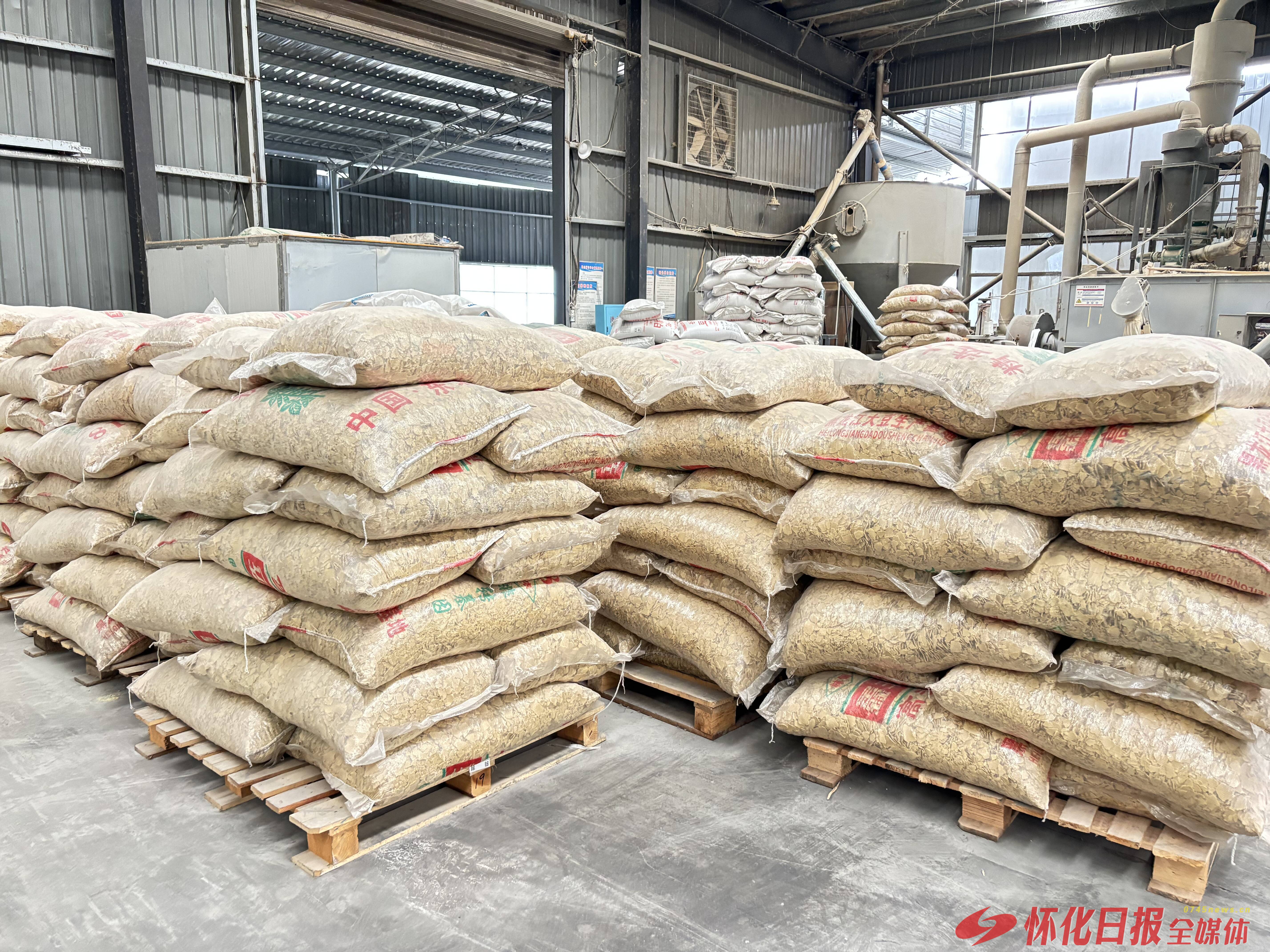 200吨大豆胶冲刺“开门红 ”(图3)