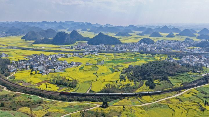 总书记在全国两会上的重要部署引领中国式现代化谱新篇(图8)